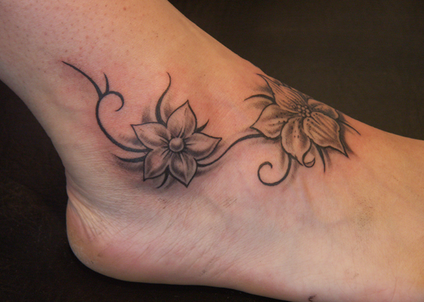 Ornemental Tatouage Floral Pied